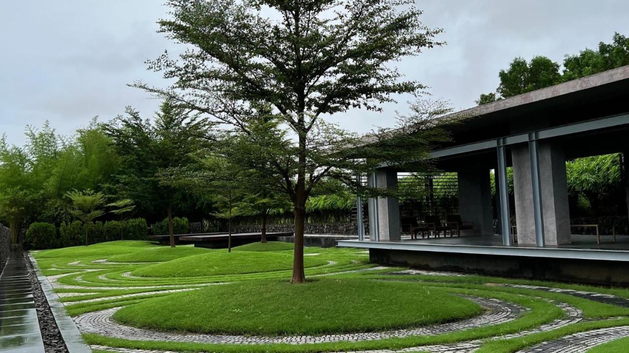 Life At Repose- Lake Villas Resort & Club Chor Warodra Exterior foto