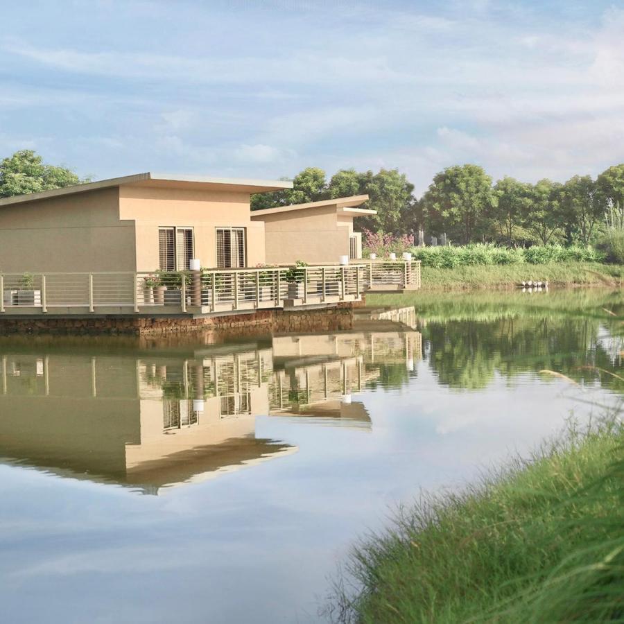 Life At Repose- Lake Villas Resort & Club Chor Warodra Exterior foto